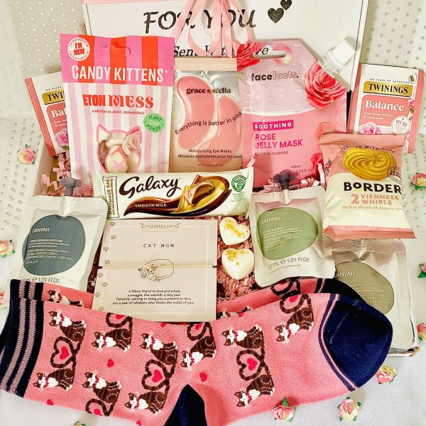 Cat Mum Letterbox Gift