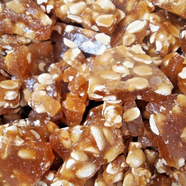 Nut Cluster Peanut Brittle